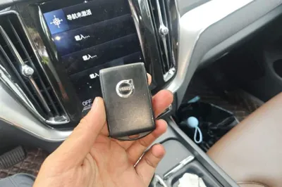 Volvo XC60 2019, 51000 км, за 15983 USD - фото 17