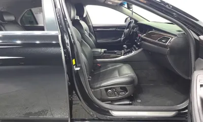 Genesis EQ900