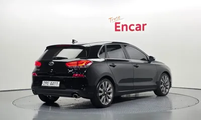 Hyundai i30 2018, 96144 км, за 8533.54 USD