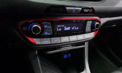 Hyundai i30 2018, 96144 км, за 8533.54 USD - фото 17
