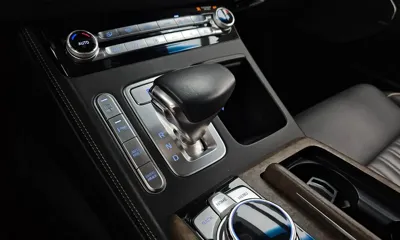Genesis G90 2019, 111780 км, за 22752.38 USD - фото 9