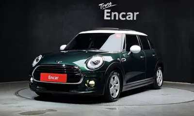 MINI Cooper · 2017 год