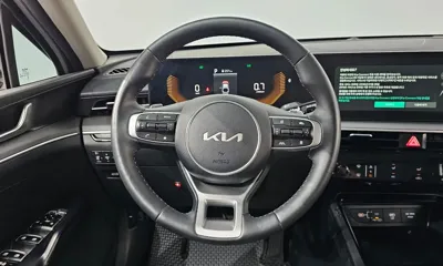 Kia K5 2026, 21953 км, за 16082.45 USD - фото 12