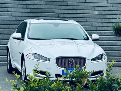 Jaguar XF 2015, 170000 км, за 7200.89 USD