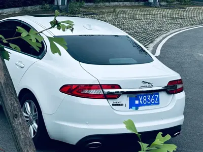 Jaguar XF 2015, 170000 км, за 7200.89 USD