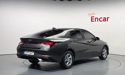 Hyundai Avante 2021, 27237 км, за 10856.14 USD