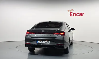 Hyundai Avante 2021, 27237 км, за 10856.14 USD