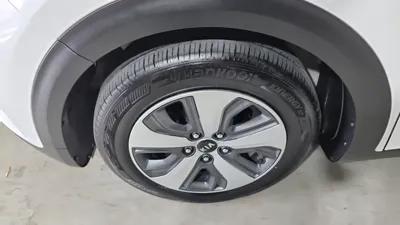 Kia Niro 2021, 123903 км, за 10603.7 USD