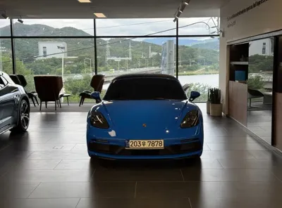 Porsche 718 2023, 13268 км, за 64465.69 USD