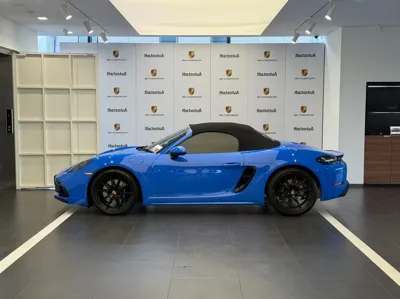 Porsche 718 2023, 13268 км, за 64465.69 USD