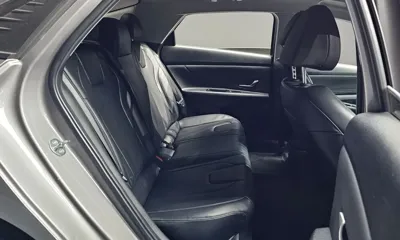 Hyundai Avante 2021, 27925 км, за 11074.92 USD - фото 12