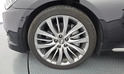 Hyundai Genesis 2015, 267423 км, за 4104.24 USD
