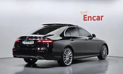 Mercedes-Benz E-Class 2021, 35874 км, за 26274.29 USD