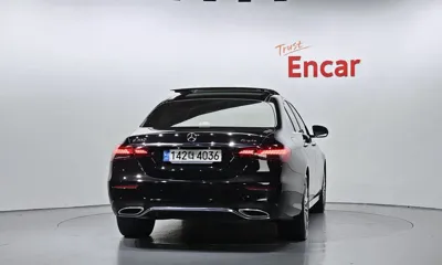 Mercedes-Benz E-Class 2021, 35874 км, за 26274.29 USD