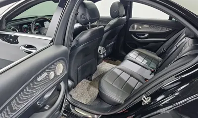 Mercedes-Benz E-Class 2021, 35874 км, за 26274.29 USD - фото 11