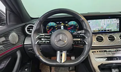 Mercedes-Benz E-Class 2021, 35874 км, за 26274.29 USD - фото 13