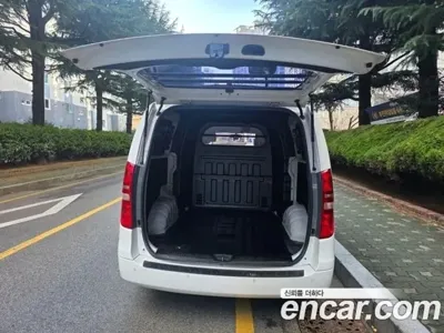Hyundai Starex 2017, 36000 км, за 9247.76 USD - фото 12