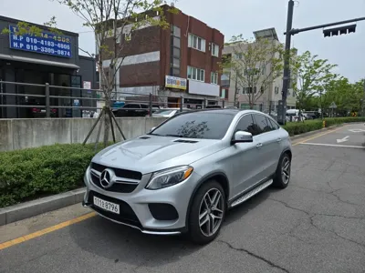 Mercedes-Benz GLE-Class 2017, 124000 км, за 19478.84 USD