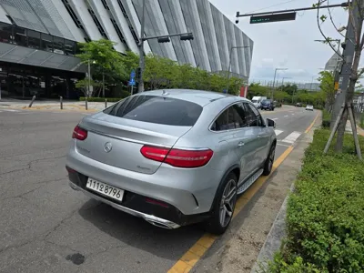 Mercedes-Benz GLE-Class 2017, 124000 км, за 19478.84 USD