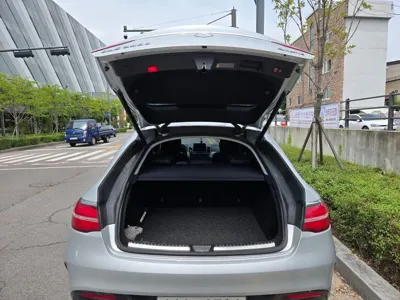 Mercedes-Benz GLE-Class 2017, 124000 км, за 19478.84 USD