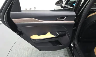 Kia K5 2022, 142644 км, за 10749.19 USD - фото 25