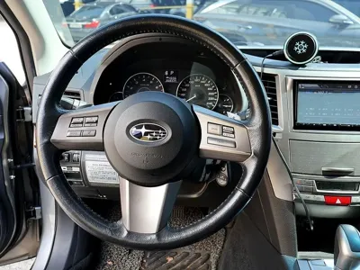 Subaru Outback 2011, 268332 км, за 1886.55 USD - фото 8