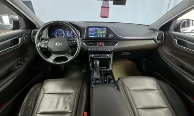 Hyundai Grandeur 2019, 90562 км, за 11270.36 USD - фото 7