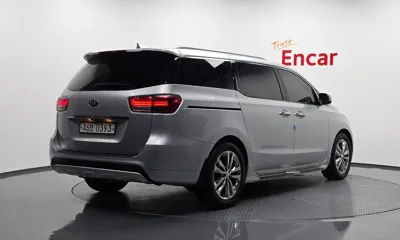 Kia Canival 2017, 119334 км, за 7475.78 USD