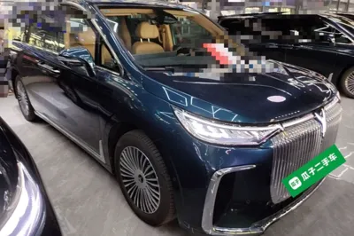 Voyah Dream 2025, 9700 км, за 39190 USD