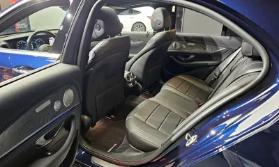 Mercedes-Benz E-Class 2021, 54865 км, за 22450.31 USD - фото 11