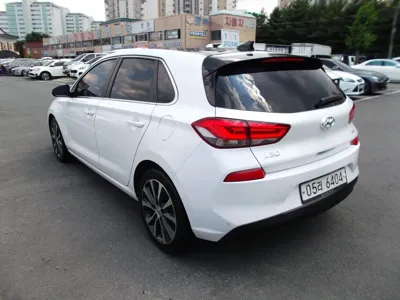 Hyundai i30 2018, 37197 км, за 9058.68 USD