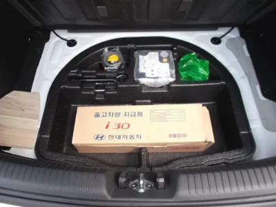 Hyundai i30 2018, 37197 км, за 9058.68 USD - фото 20
