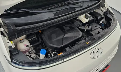 Hyundai Staria 2022, 88396 км, за 18566.79 USD - фото 6