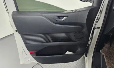 Hyundai Staria 2022, 88396 км, за 18566.79 USD - фото 24