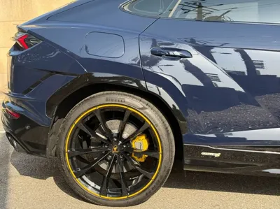 Lamborghini Urus 2023, 16000 км, за 226467.12 USD