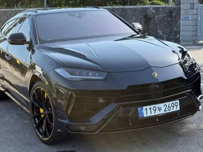 Lamborghini Urus 2023, 16000 км, за 226467.12 USD