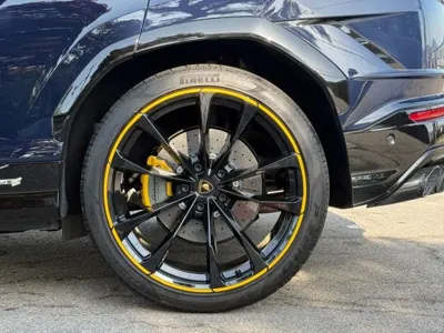 Lamborghini Urus 2023, 16000 км, за 224755.82 USD - фото 7