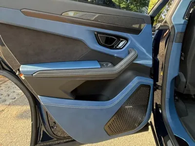Lamborghini Urus 2023, 16000 км, за 224755.82 USD - фото 10