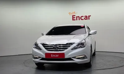 Hyundai Sonata 2013, 105213 км, за 4558.97 USD