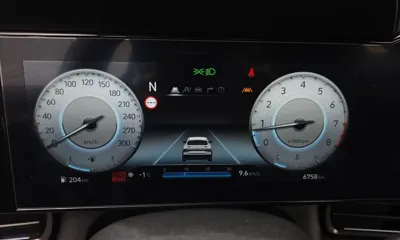 Hyundai Avante 2024, 6758 км, за 18434.09 USD - фото 8