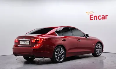 Infiniti Q50 2015, 85575 км, за 5219.69 USD