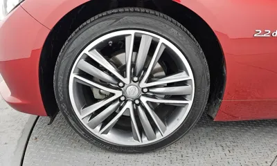 Infiniti Q50 2015, 85575 км, за 5219.69 USD