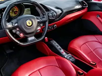 Ferrari 488 2018, 47000 км, за 235280.9 USD - фото 8