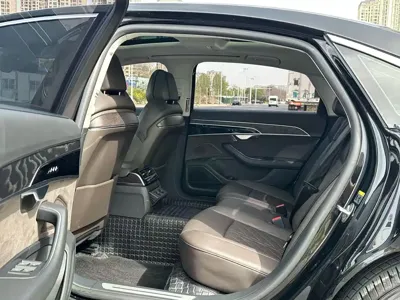 Audi A8 2021, 120000 км, за 47337.67 USD - фото 8