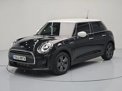 MINI Cooper · 2023 год