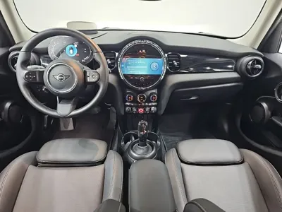 MINI Cooper 2023, 32660 км, за 16604.8 USD - фото 7