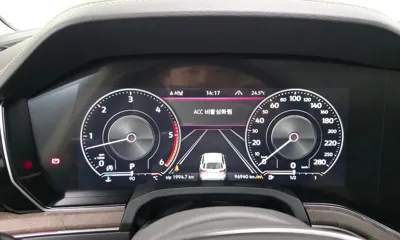 Volkswagen Touareg 2020, 96940 км, за 26191.41 USD - фото 8