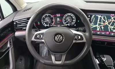 Volkswagen Touareg 2020, 96940 км, за 26191.41 USD - фото 15