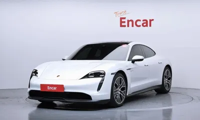Porsche Taycan · 2023 год
