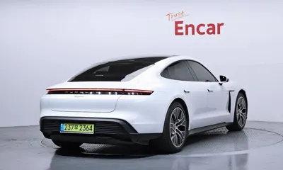 Porsche Taycan 2023, 57502 км, за 72018.49 USD